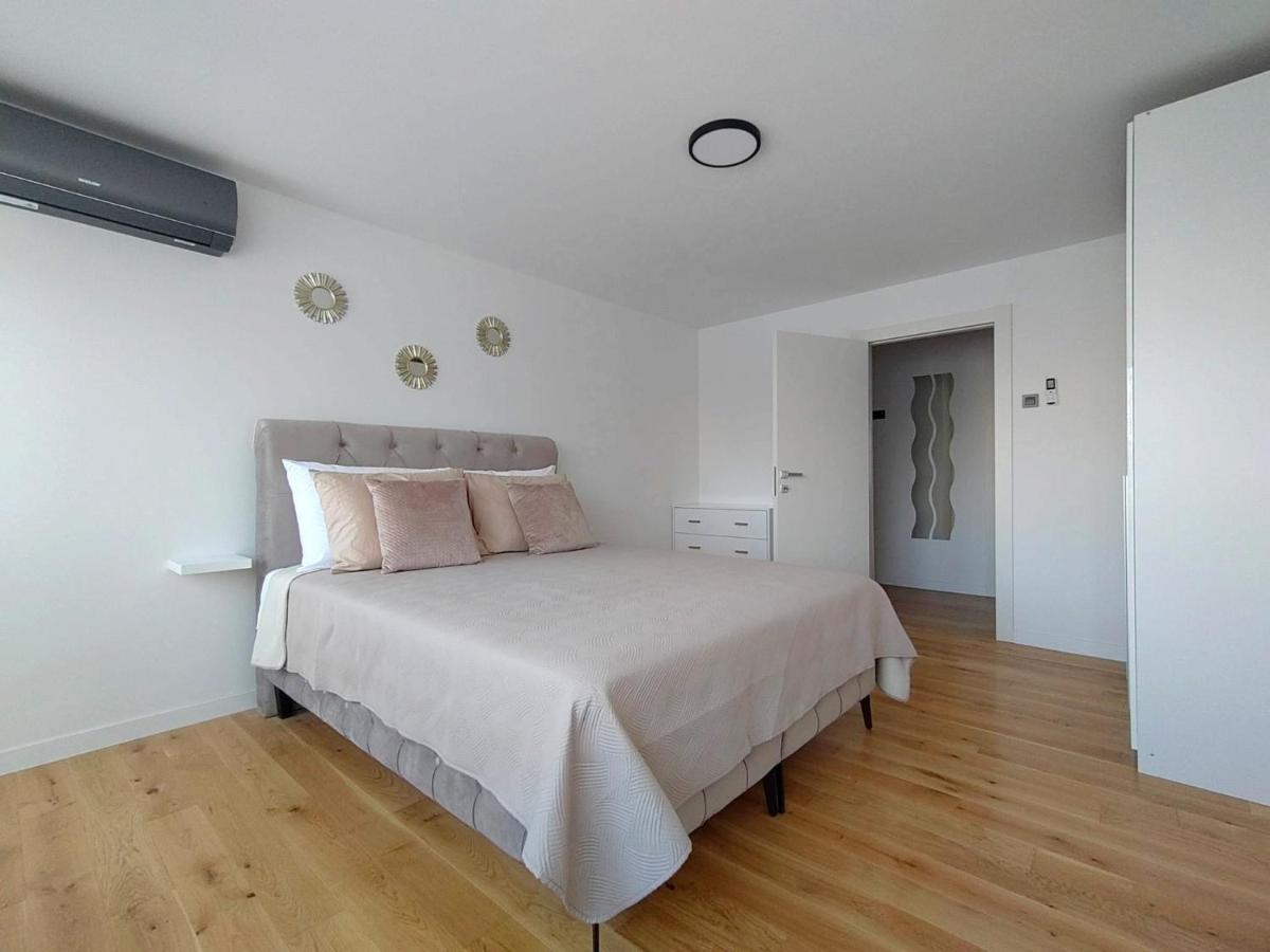 Apartment Marina ซาดาร์ ภายนอก รูปภาพ
